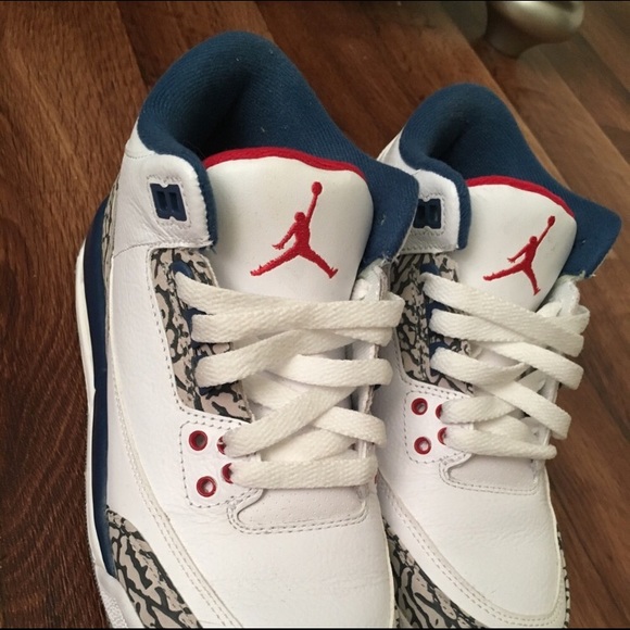 Air Jordan 3 kids size:4.5 Great Condition - Picture 2 of 3